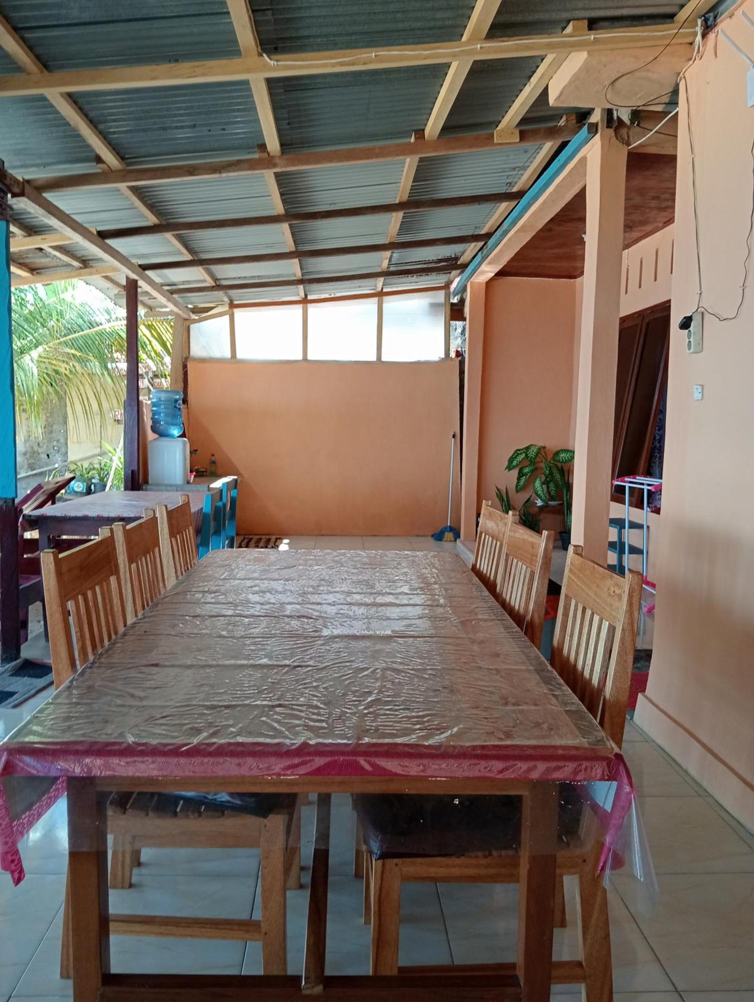Mamalis Homestay Манадо Экстерьер фото
