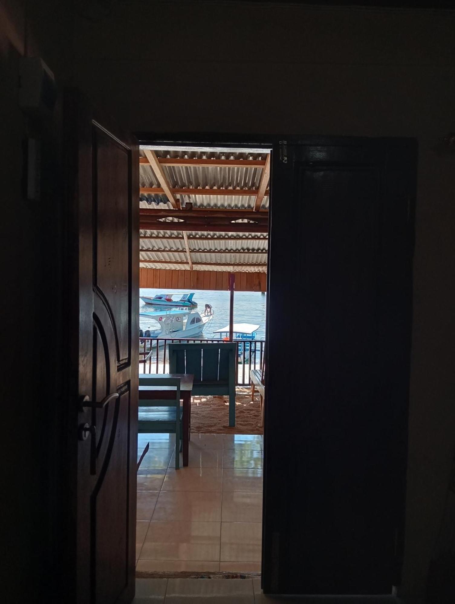 Mamalis Homestay Манадо Экстерьер фото